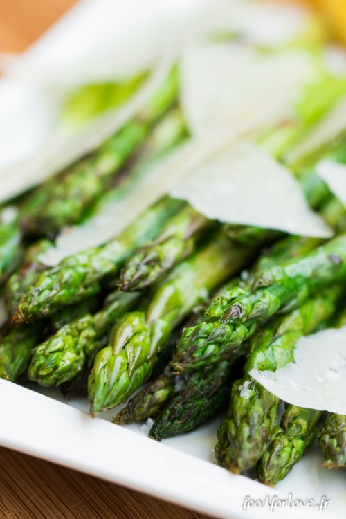 Asperges Vertes Grillées Au Parmesan, Citron Et Crème De Balsamique ...